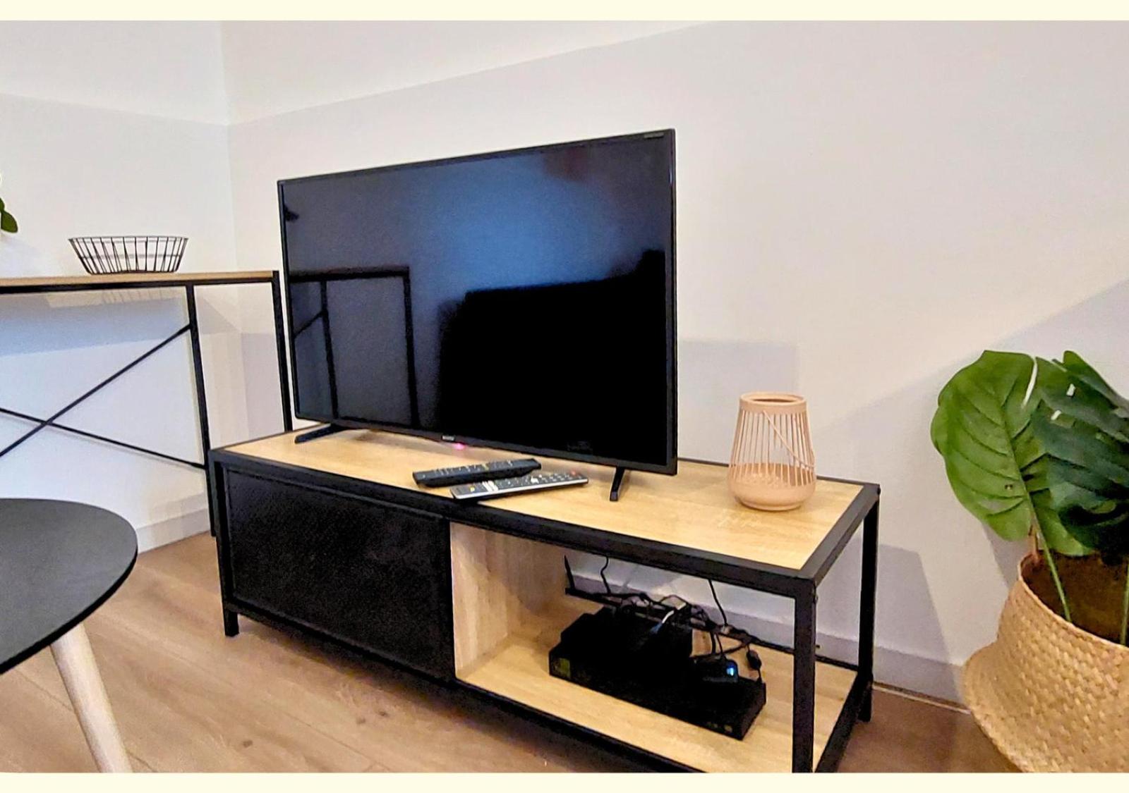 Artklein * T1 Confort - Fibre -halles Diderot Apartment